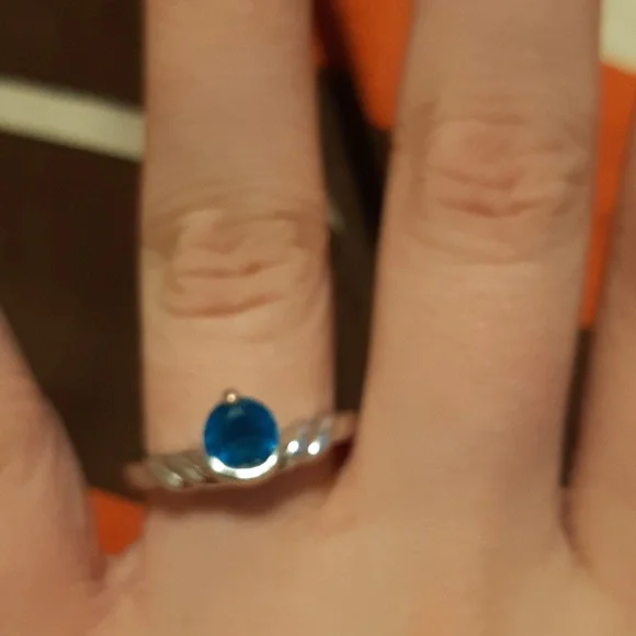 Ring - Picture 4 of 4